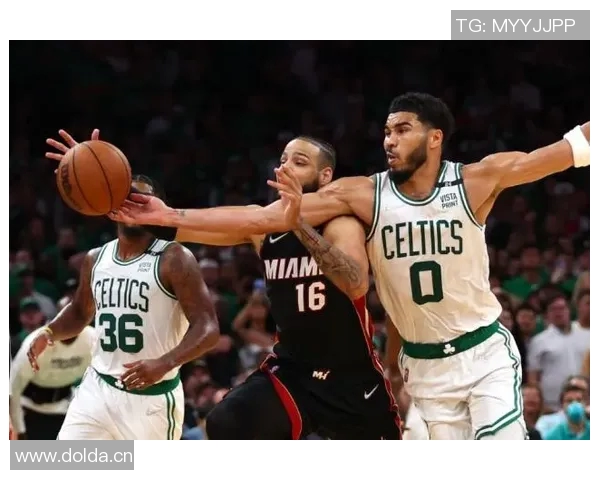 迪文岑佐盛赞迈克布朗的执教能力激发全队潜力 迪文岑佐盛赞迈克布朗的执教能力激发全队潜力