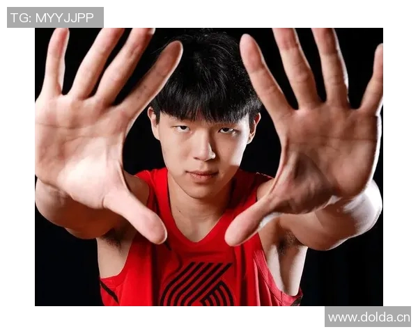 杨瀚森向中国球迷坦言努力试错提升能力无论表现如何都在不断进步