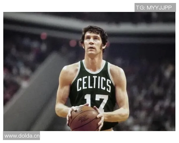 小卡强调季前赛与训练相似强调防守体系的重要性与持续打磨