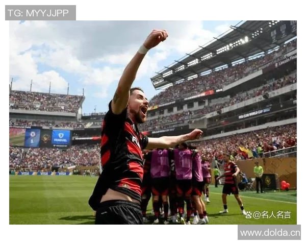 弗拉门戈球迷欢庆夺冠喜悦中奖杯疑似受损引发关注