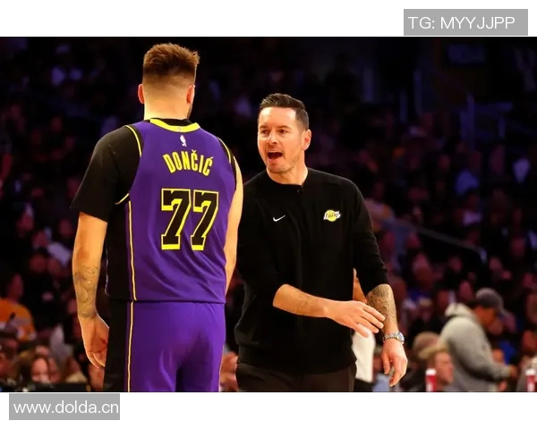 雷迪克确认东契奇将出战对阵太阳比赛里夫斯与斯玛特也将参赛