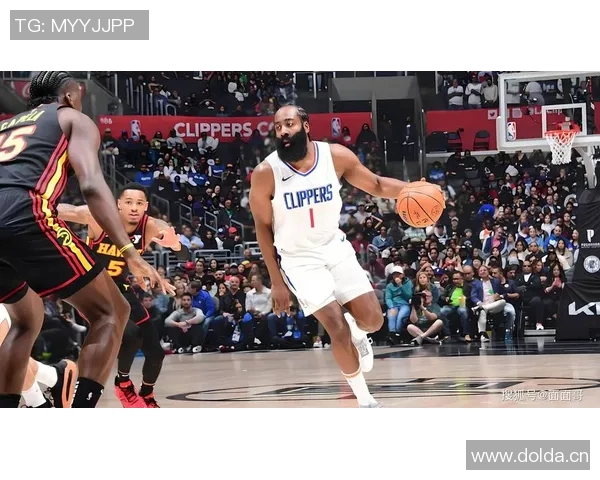 哈登与莱昂纳德下半场表现低迷合计仅得10分不敌角色球员科比布朗