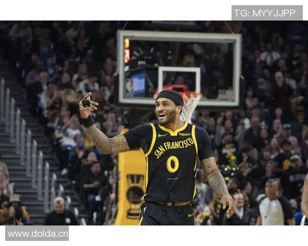 小佩顿谈五外战术助力库明加冲击篮下展现个人优势与特点