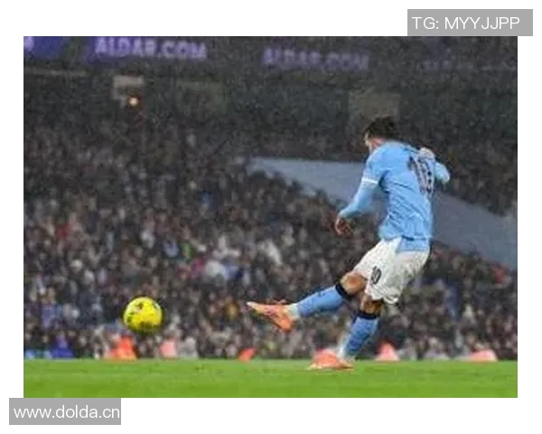 萨维尼奥续约曼城期待再创辉煌渴望赢得更多荣誉与奖杯