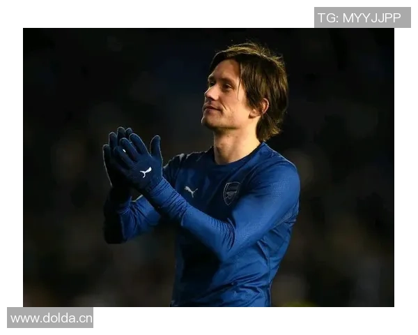 阿森纳庆祝罗西基45岁生日回顾其246场28球23助的辉煌历程